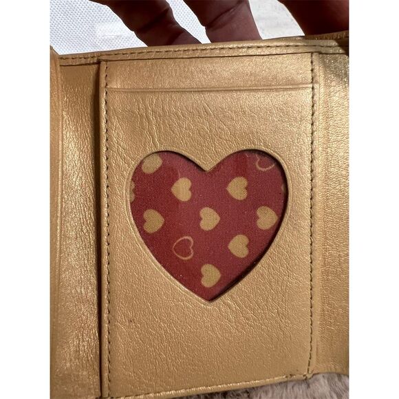 Lovcat Paris Women's Gold Leather Trifold Wallet with Heart Design - Picture 7 of 14